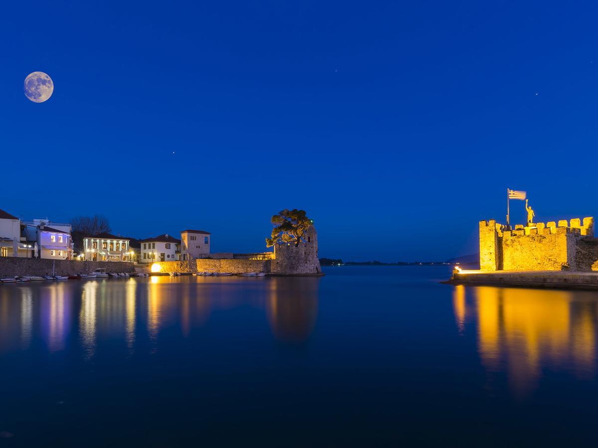 Apollon Library Suites Nafpaktos Exterior photo